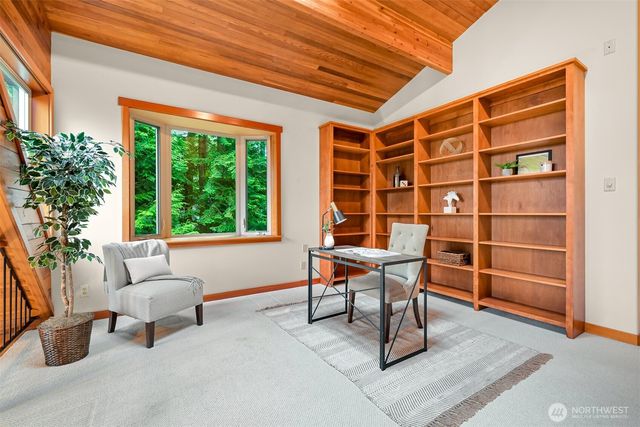 37 N Summit Drive, Bellingham, WA 98229
