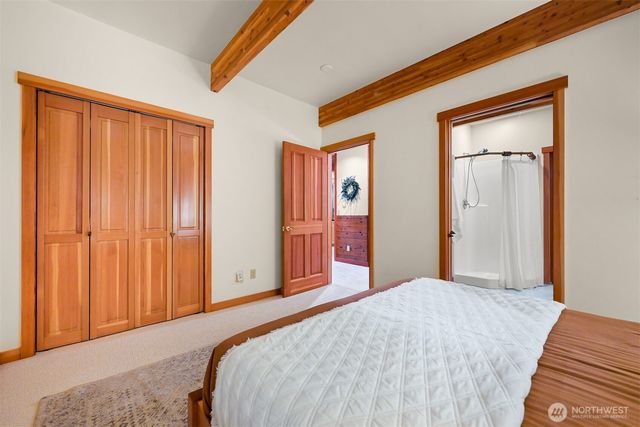 37 N Summit Drive, Bellingham, WA 98229
