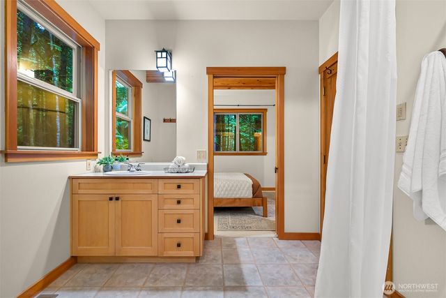 37 N Summit Drive, Bellingham, WA 98229