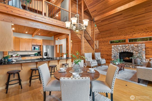 37 N Summit Drive, Bellingham, WA 98229