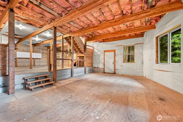 37 N Summit Drive, Bellingham, WA 98229