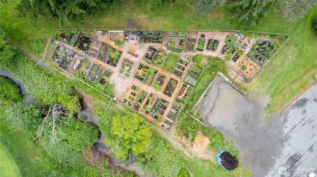 37 N Summit Drive, Bellingham, WA 98229