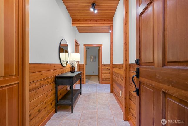 37 N Summit Drive, Bellingham, WA 98229