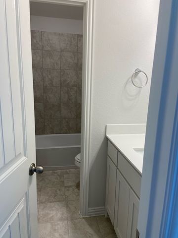 810 County Road 200, Valley View, TX 76272