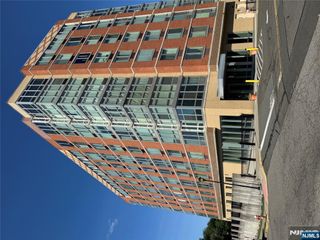 800 12th Street 308, Palisades Park, NJ 07650