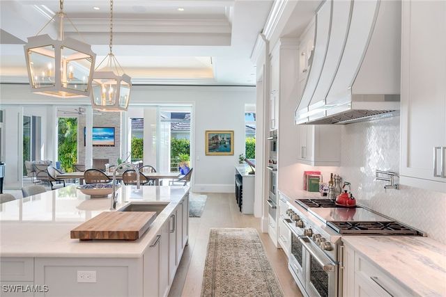 600 Fountainhead WAY, Naples, FL 34103