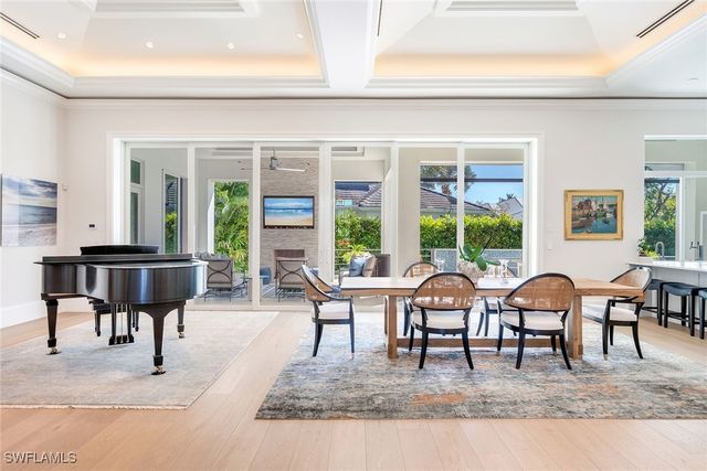 600 Fountainhead WAY, Naples, FL 34103