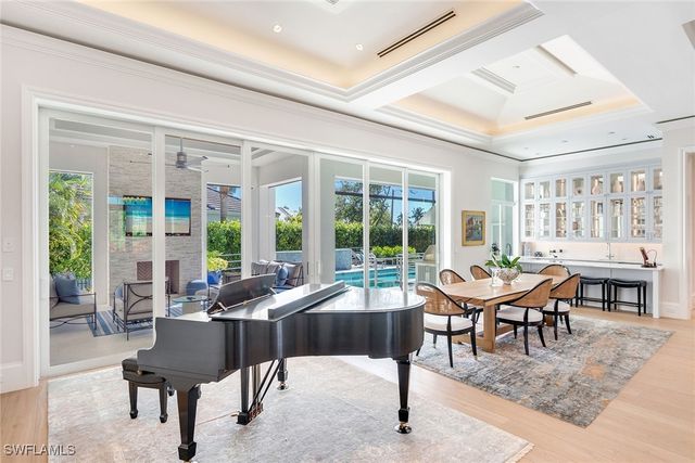 600 Fountainhead WAY, Naples, FL 34103