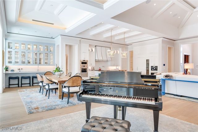 600 Fountainhead WAY, Naples, FL 34103