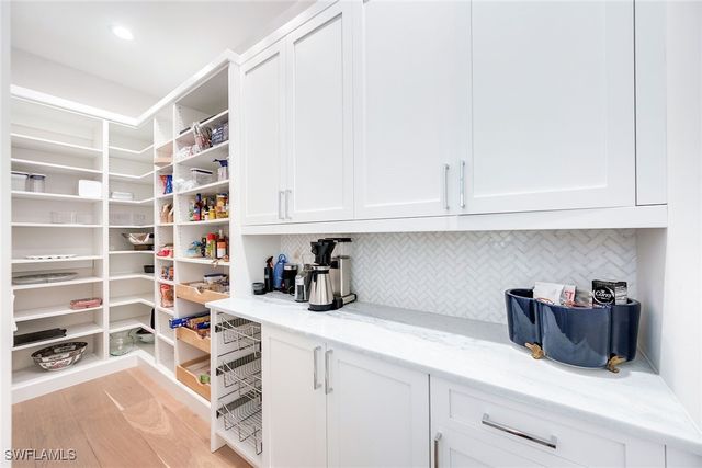 600 Fountainhead WAY, Naples, FL 34103