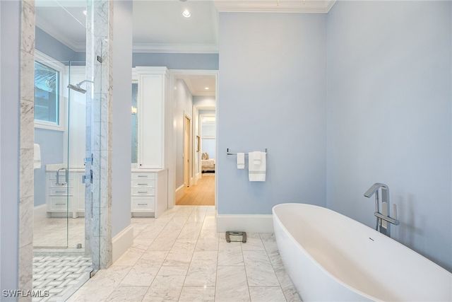 600 Fountainhead WAY, Naples, FL 34103