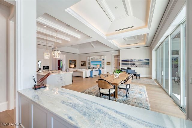 600 Fountainhead WAY, Naples, FL 34103