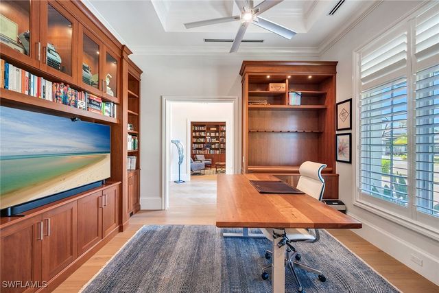 600 Fountainhead WAY, Naples, FL 34103