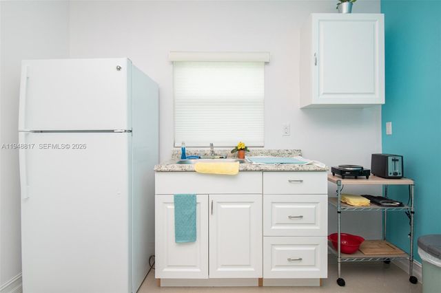 4680 SW 35th Ave, Dania Beach, FL 33312