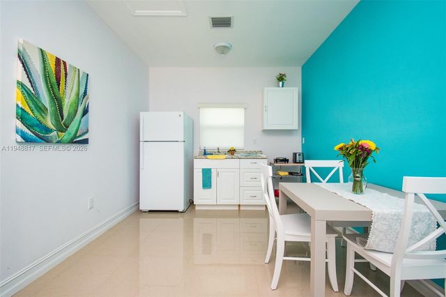 4680 SW 35th Ave, Dania Beach, FL 33312