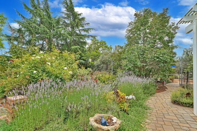 4565 Calumet Ct, Shingle Springs, CA 95682