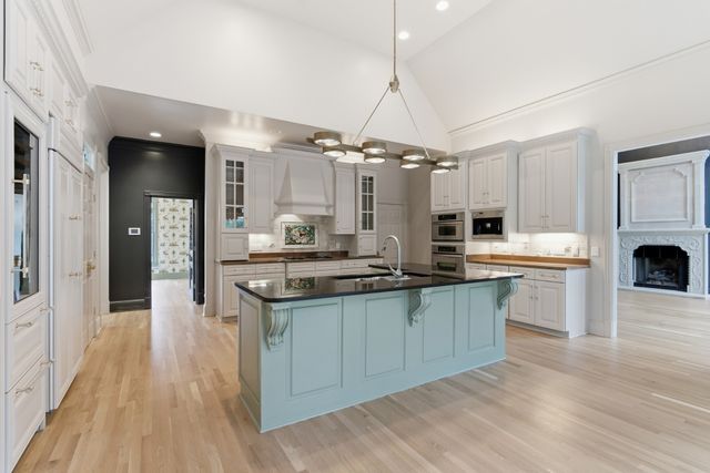 553 Grand Oaks Dr, Brentwood, TN 37027