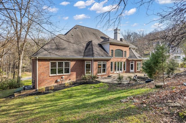 553 Grand Oaks Dr, Brentwood, TN 37027