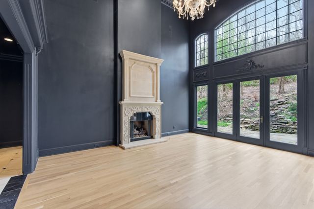 553 Grand Oaks Dr, Brentwood, TN 37027