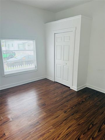 2116 W PINE STREET, Tampa, FL 33607