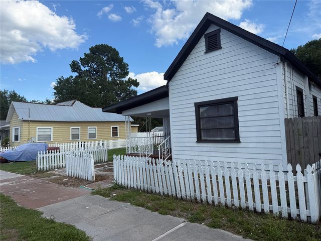 2116 W PINE STREET, Tampa, FL 33607