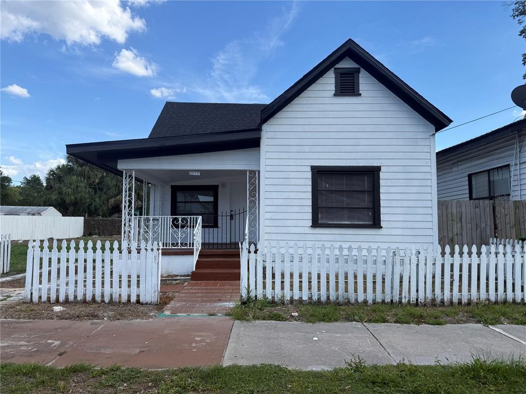 2116 W PINE STREET, Tampa, FL 33607