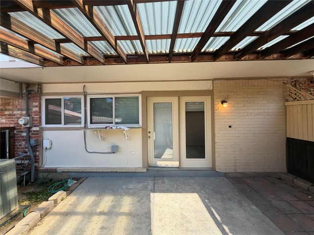 368 Westview Terrace, Arlington, TX 76013