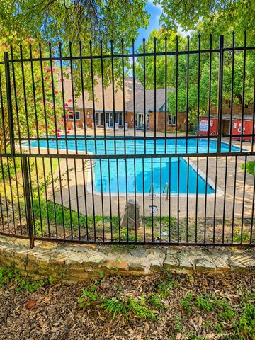 368 Westview Terrace, Arlington, TX 76013