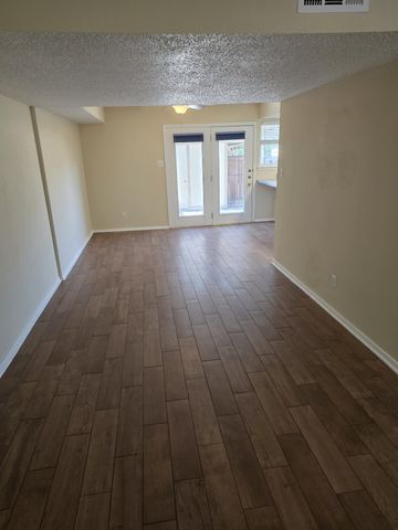 368 Westview Terrace, Arlington, TX 76013
