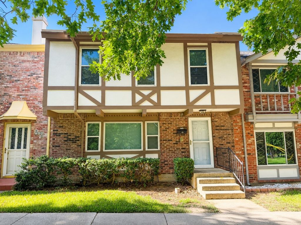 368 Westview Terrace, Arlington, TX 76013