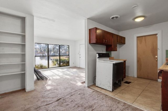 2805 PONTIAC Drive, Tallahassee, FL 32301