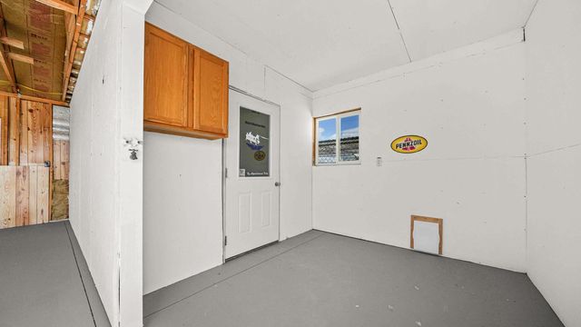 2062 Three Eagles Way, Loma, CO 81524