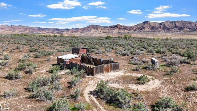 2062 Three Eagles Way, Loma, CO 81524