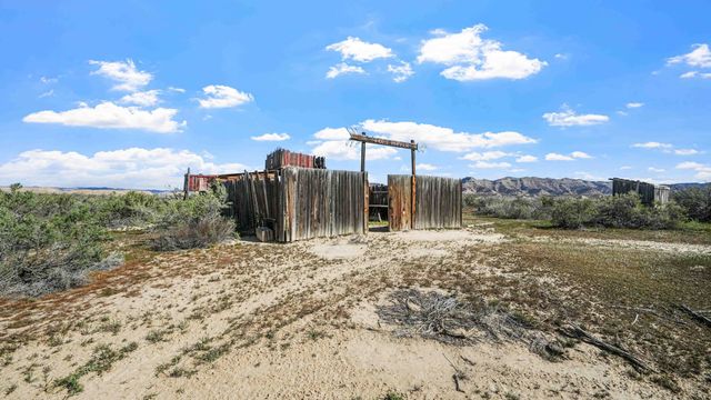 2062 Three Eagles Way, Loma, CO 81524