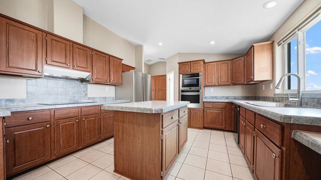 2062 Three Eagles Way, Loma, CO 81524