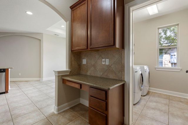 70 N Rocky Point Circle, The Woodlands, TX 77389