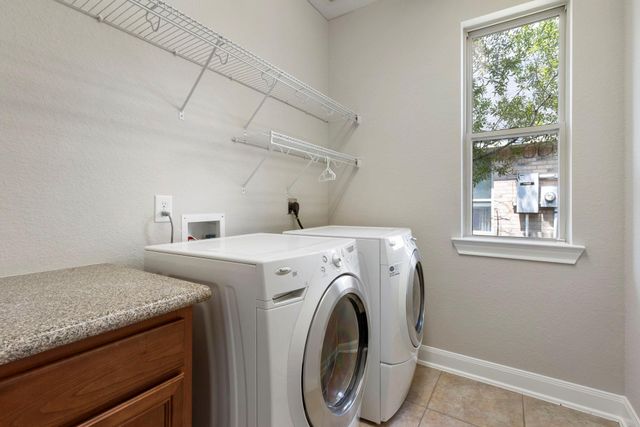 70 N Rocky Point Circle, The Woodlands, TX 77389