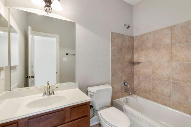 70 N Rocky Point Circle, The Woodlands, TX 77389