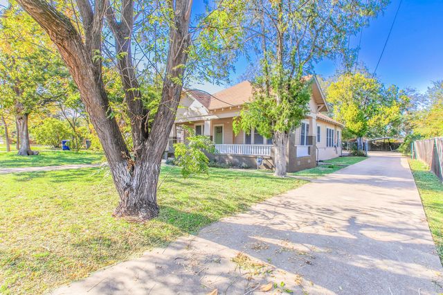 609 Herring Avenue, Waco, TX 76708