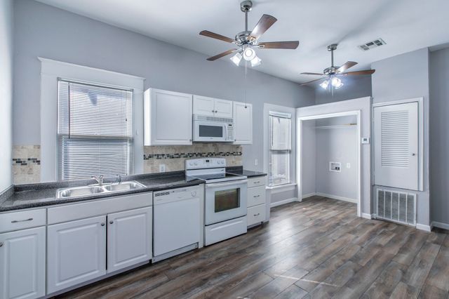 609 Herring Avenue, Waco, TX 76708