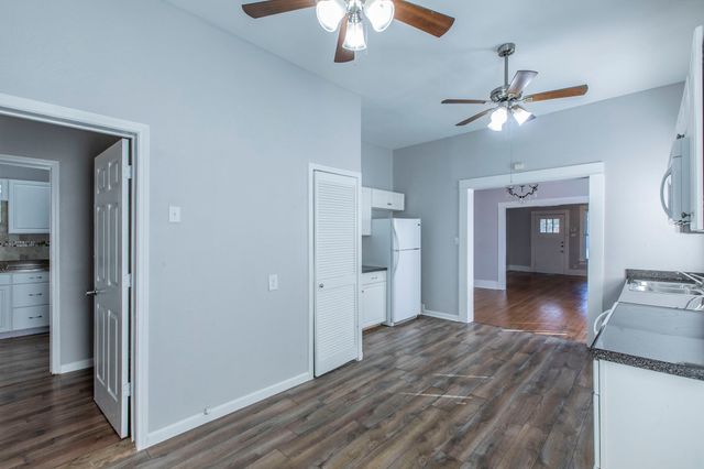 609 Herring Avenue, Waco, TX 76708