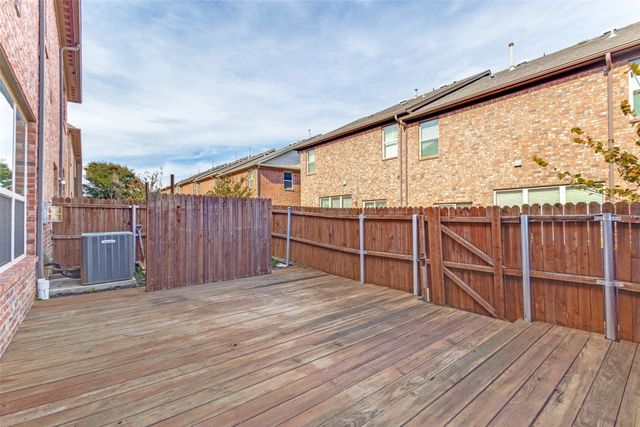 403 Teague Drive, Lewisville, TX 75067