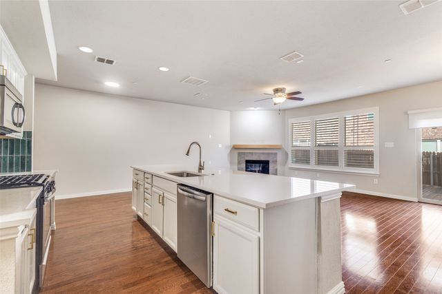 403 Teague Drive, Lewisville, TX 75067