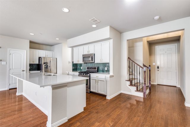 403 Teague Drive, Lewisville, TX 75067