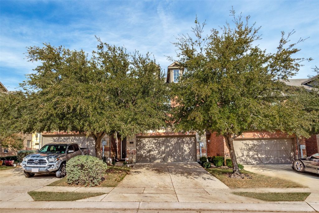 403 Teague Drive, Lewisville, TX 75067