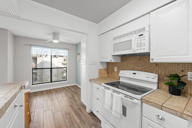 3220 69th Street K6, Galveston, TX 77551