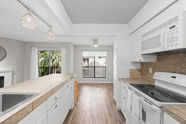 3220 69th Street K6, Galveston, TX 77551