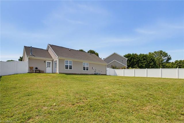 5021 Teal Court, Winston-salem, NC 27127