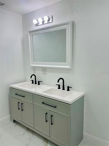 1129 W 6TH STREET, Lakeland, FL 33805