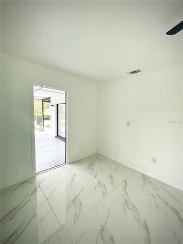 1129 W 6TH STREET, Lakeland, FL 33805